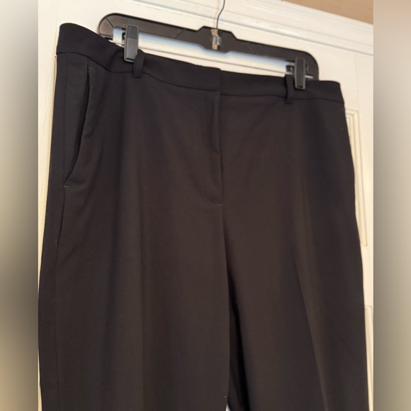 DKNY Elegant Black Straight Leg Trousers - Picture 4 of 10